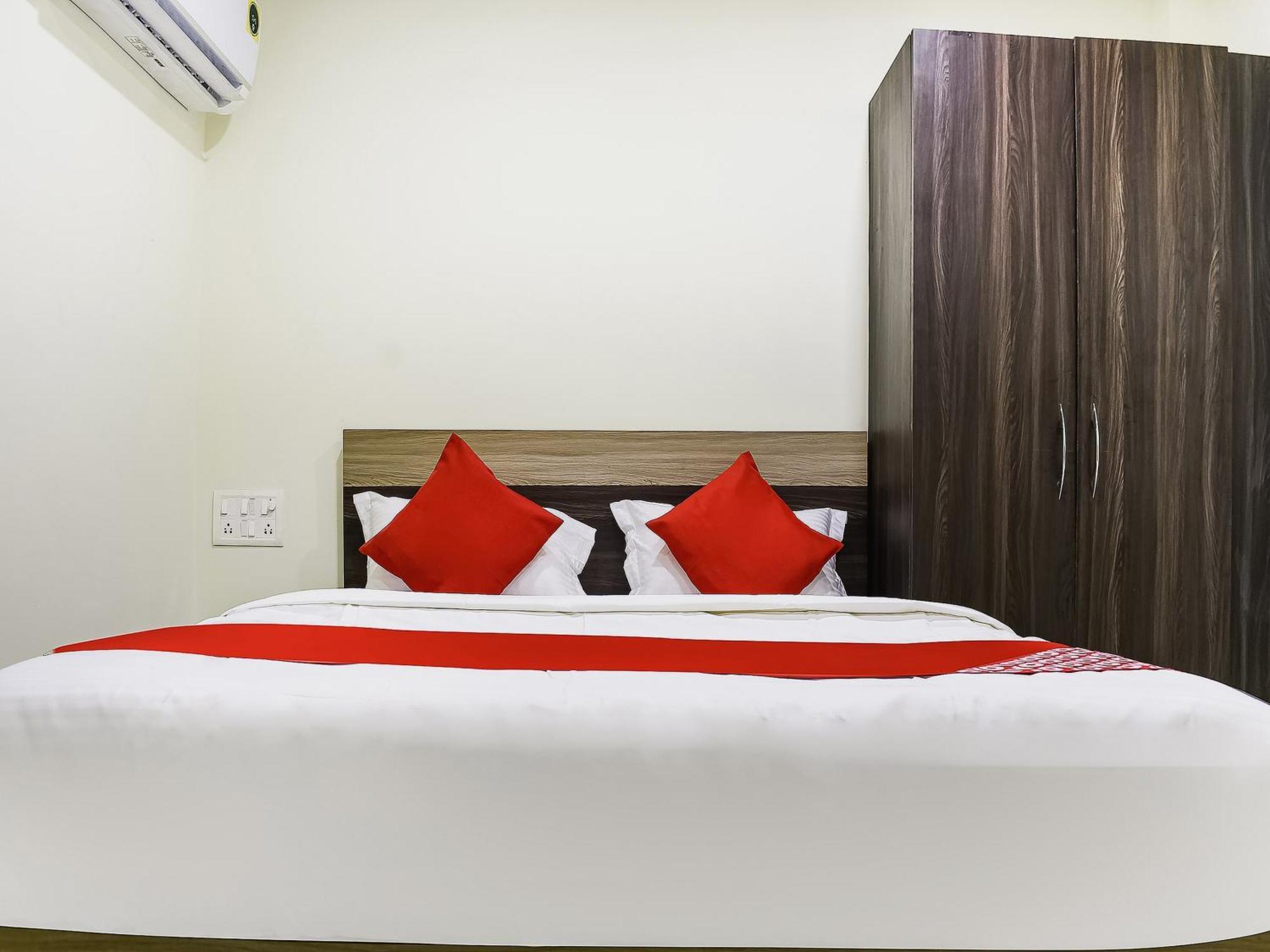 Hotel O S&H Residency Khandagiri Exterior foto